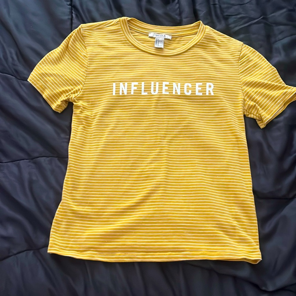 Forever 21 Influencer graphic tee